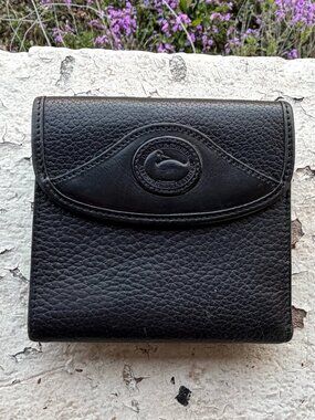 Dooney & Bourke Vintage USA 90s All Black Small Kisslock Coin Purse Wallet
